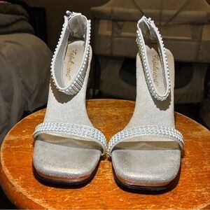 Glamorous Silver Women's Heels with Rhinestone Accents